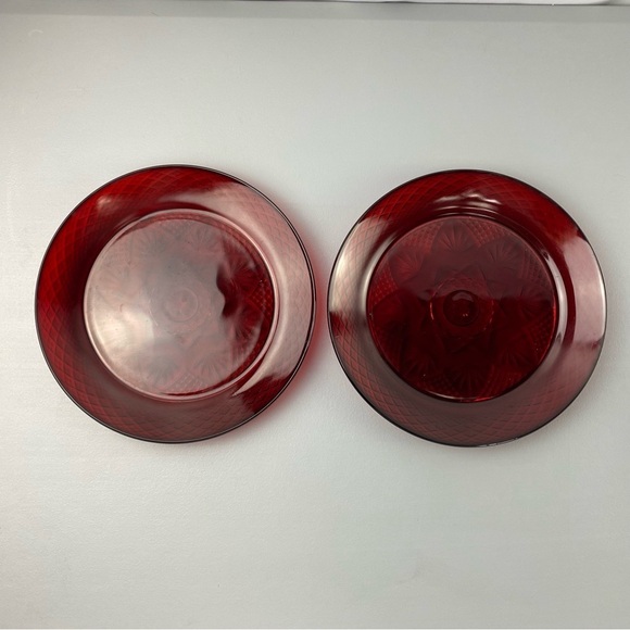 Vintage Cristal D'Arques Ruby Red Cut Glass 10 inch plate Star Pattern Set of 2 - Picture 10 of 11